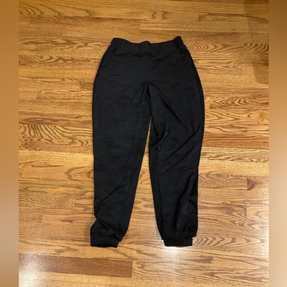 Athleta | Black Camo Lined Joggers. Size 2. EUC - Picture 4 of 7